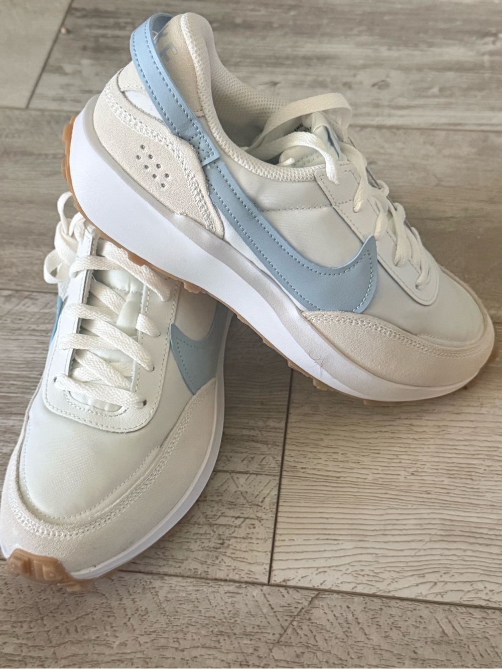 Nike Waffle Debut Women’s 8 Platinum Tint Armory Blue Gum Sneakers